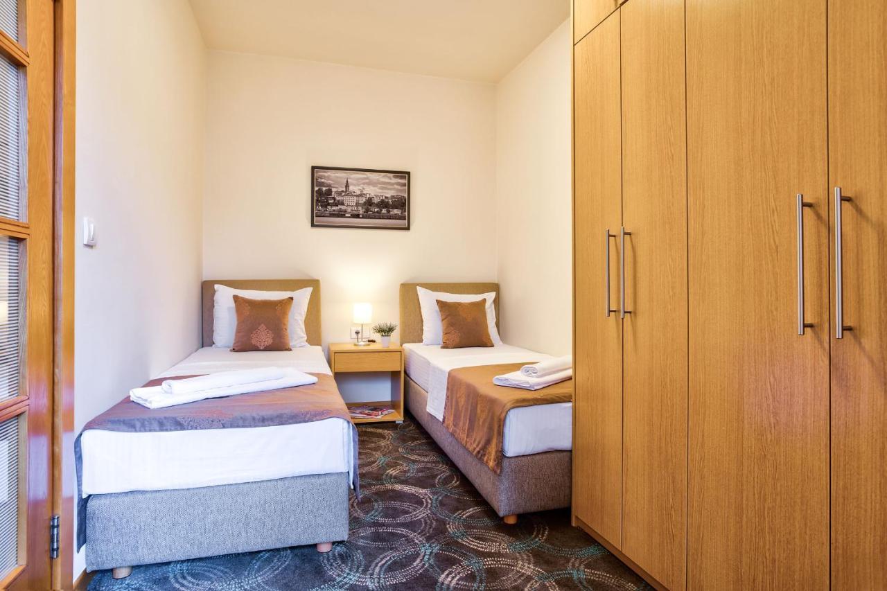 Booking Apartments Belgrado Buitenkant foto